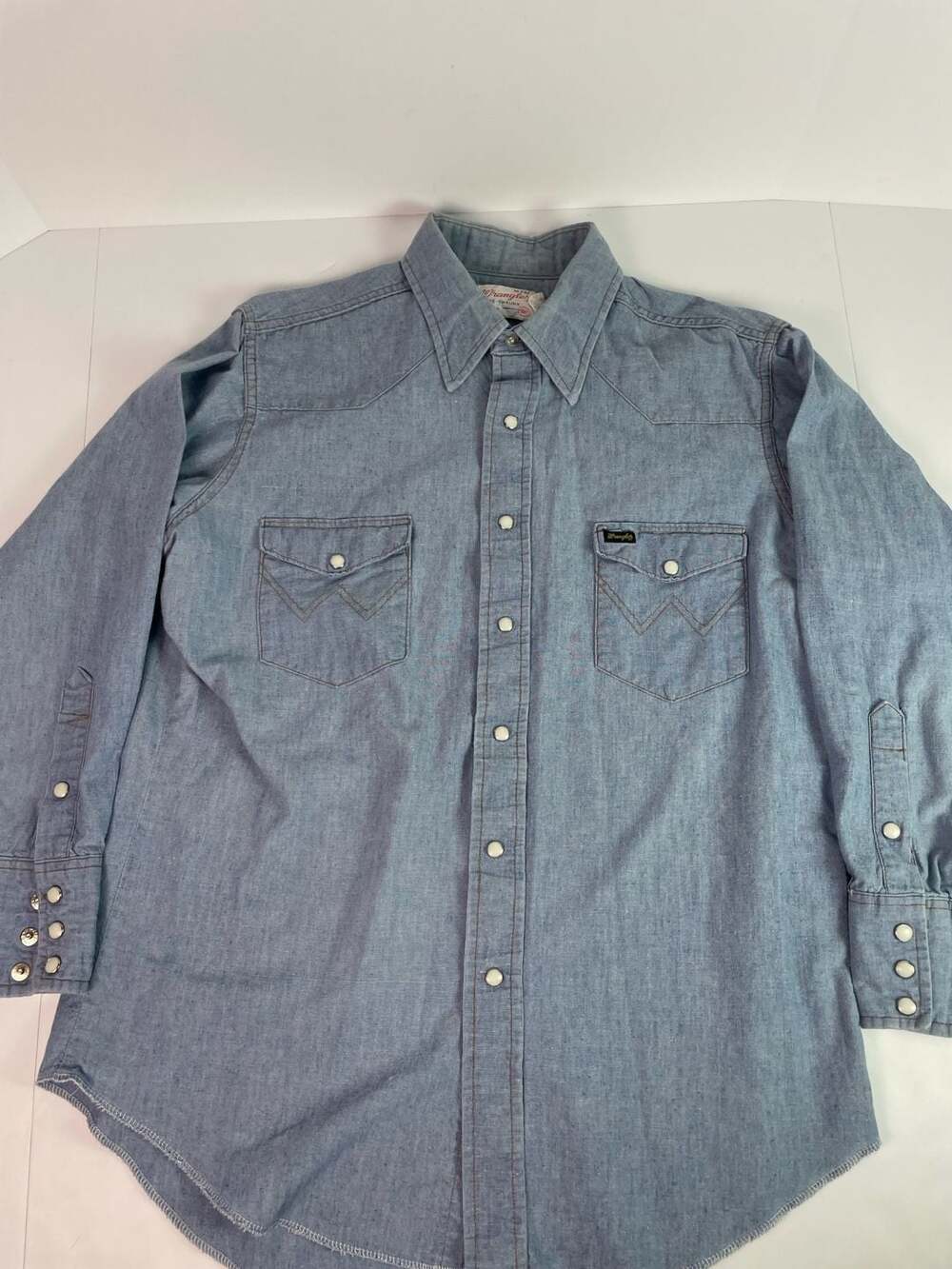 Wrangler Vintage Western Chambray Snap Front Denim Shirt Sz 16x32